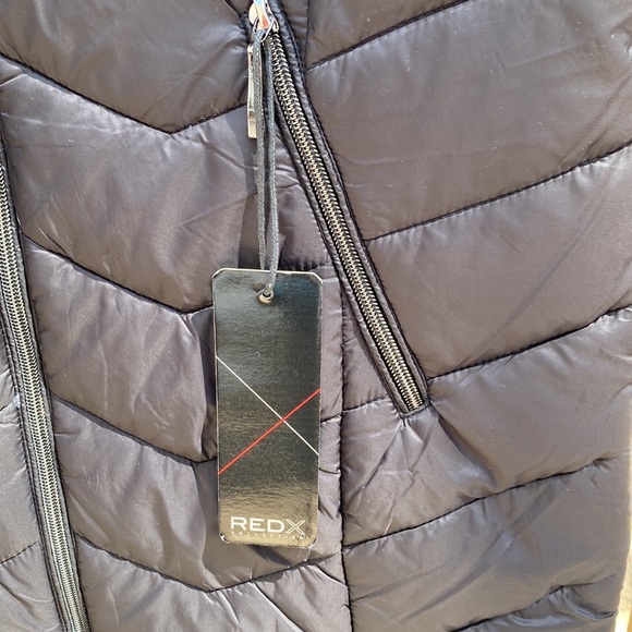 NWT RED X COLLECTION. Black size medium - Picture 3 of 11